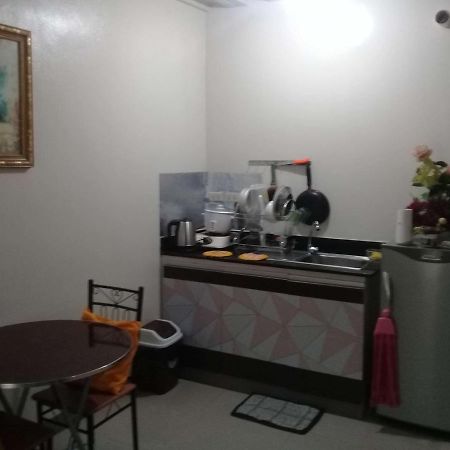 Emmanuel'S Service Apartment Near The Airport Manila Dış mekan fotoğraf