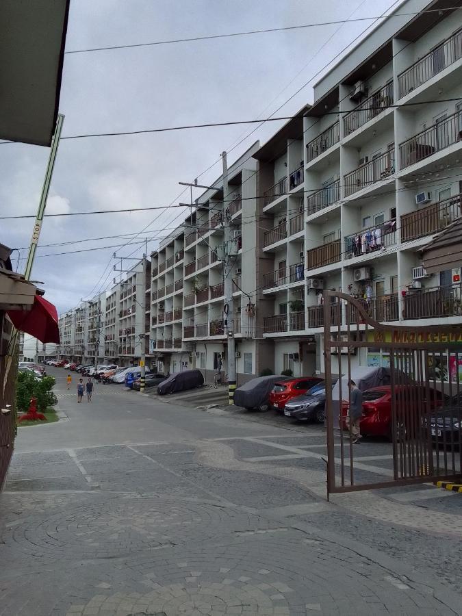 Emmanuel'S Service Apartment Near The Airport Manila Dış mekan fotoğraf